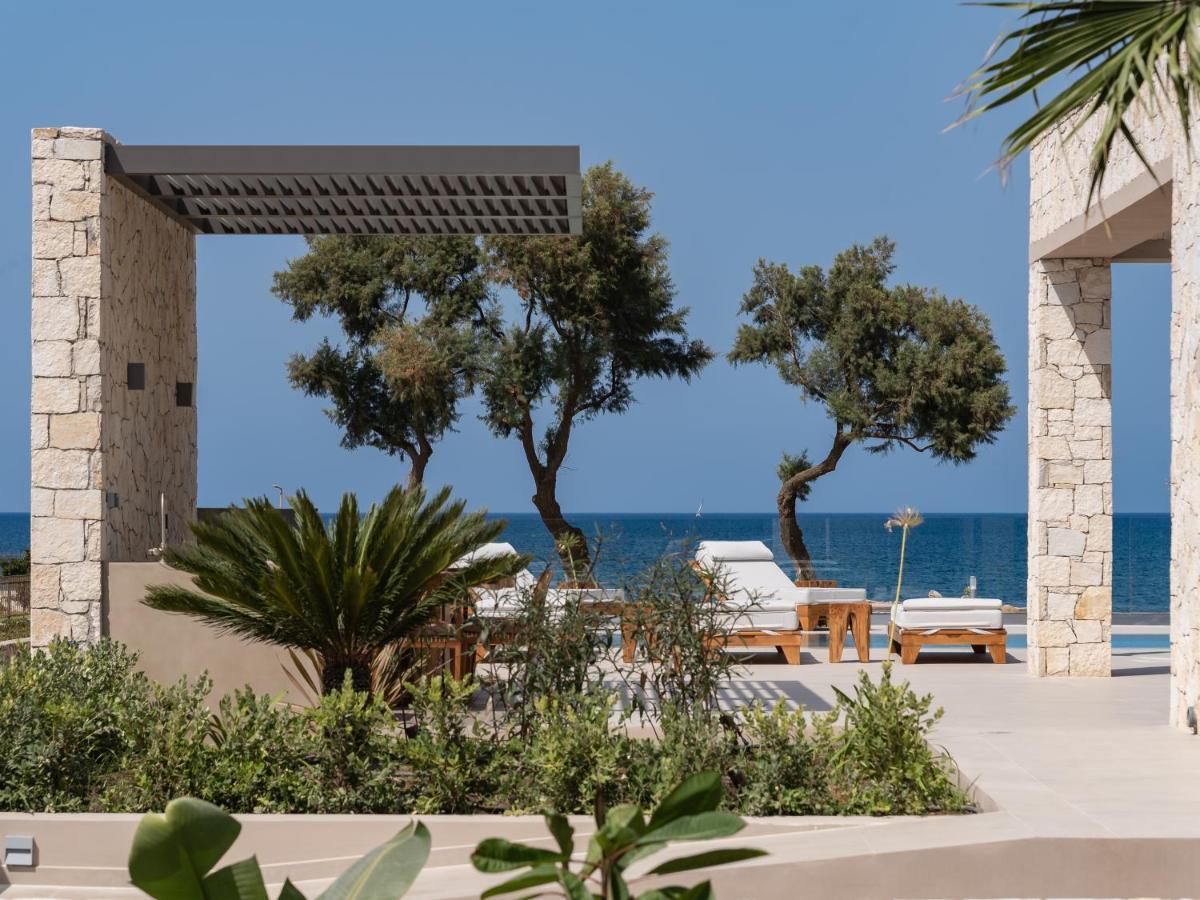 Artemis Seafront Villa, An Evanescence Sea Retreat, By Thinkvilla Тавронітіс Екстер'єр фото