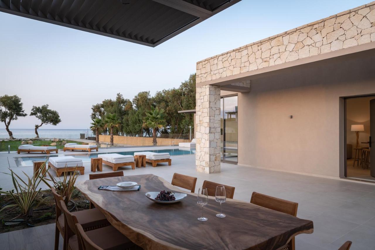 Artemis Seafront Villa, An Evanescence Sea Retreat, By Thinkvilla Тавронітіс Екстер'єр фото