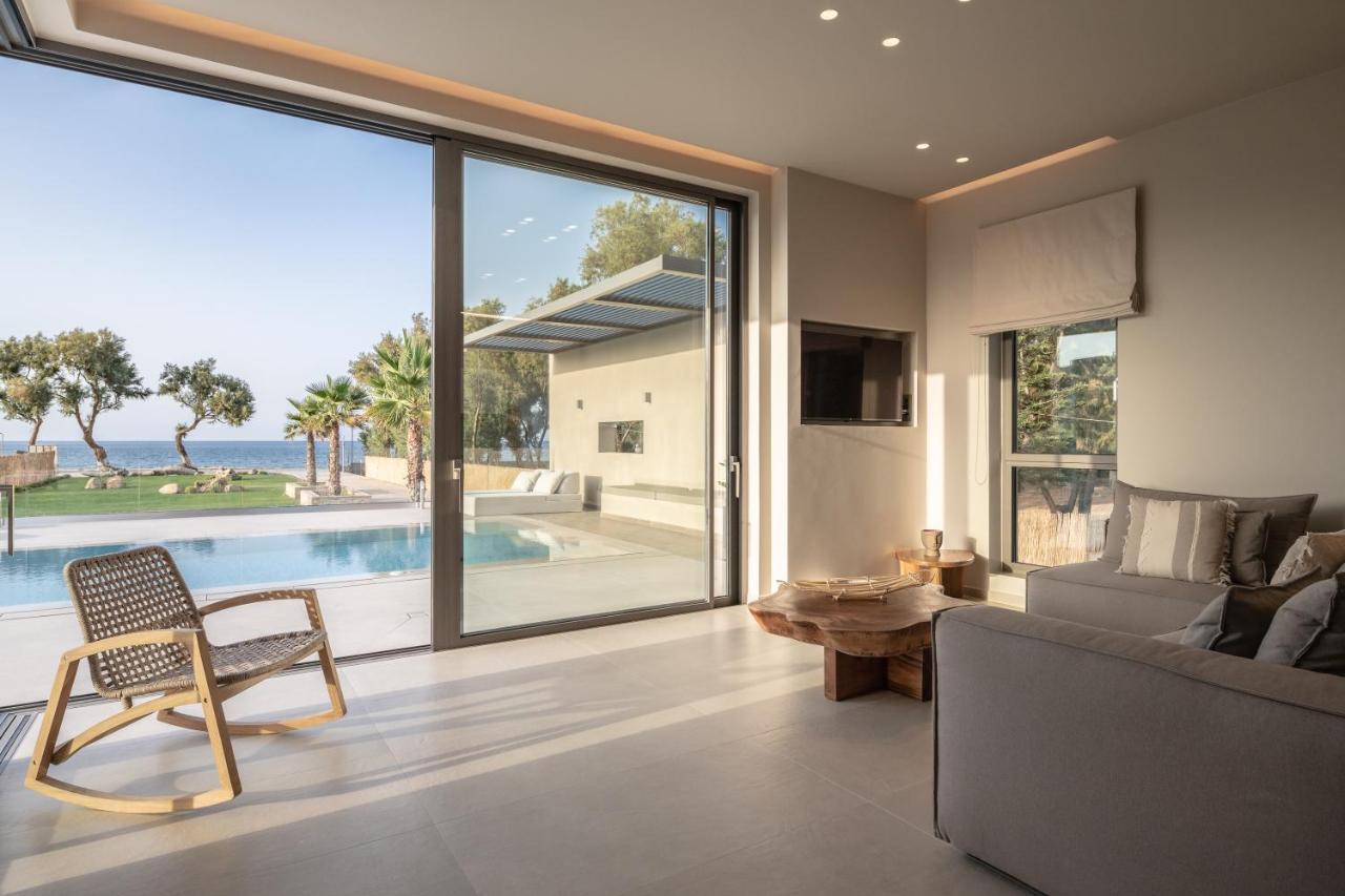 Artemis Seafront Villa, An Evanescence Sea Retreat, By Thinkvilla Тавронітіс Екстер'єр фото